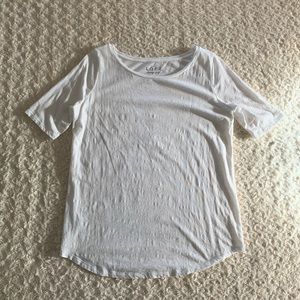 🌸3/$20 - LOFT maternity top - vintage soft tee